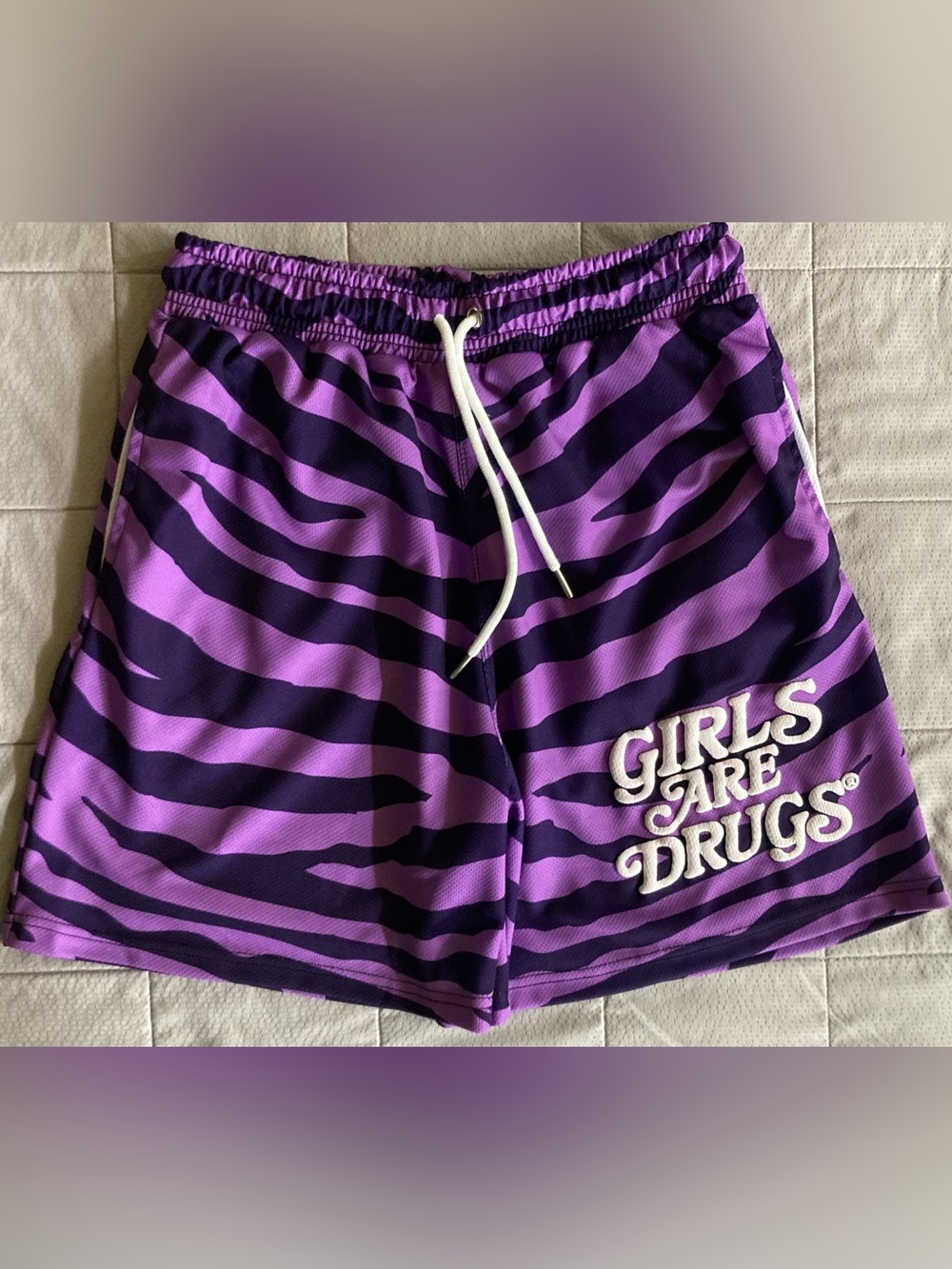Girls Are Drugs Athletic Shorts Men’s Medium 6” Purple Gym Lifting Yoga